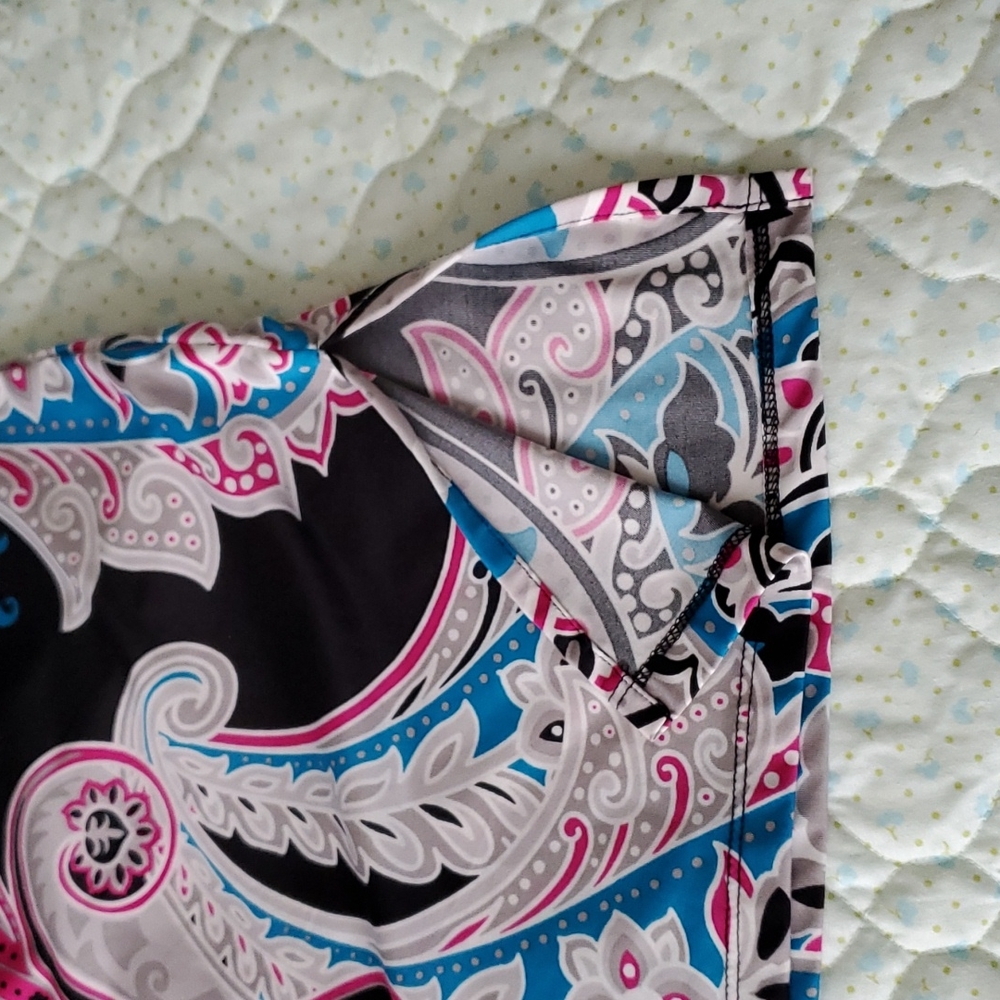 Top - Picture 3 of 3